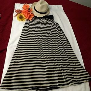 Long cotton striped skirt